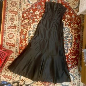 bcbg maxazria Y2K black formal gown. perfect condition! awesome for HALLOWEEN